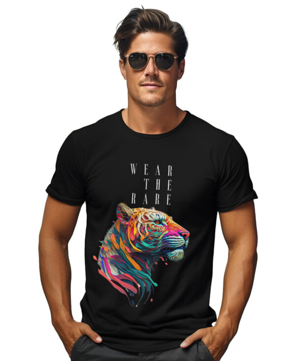Wear the rare tiger, round neck black T-shirt