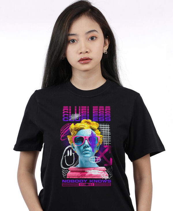 Raara Clueless Cool Oversized T-Shirt – Moody Street Style Edition
